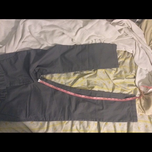 Uniqlo pants - Picture 2 of 4